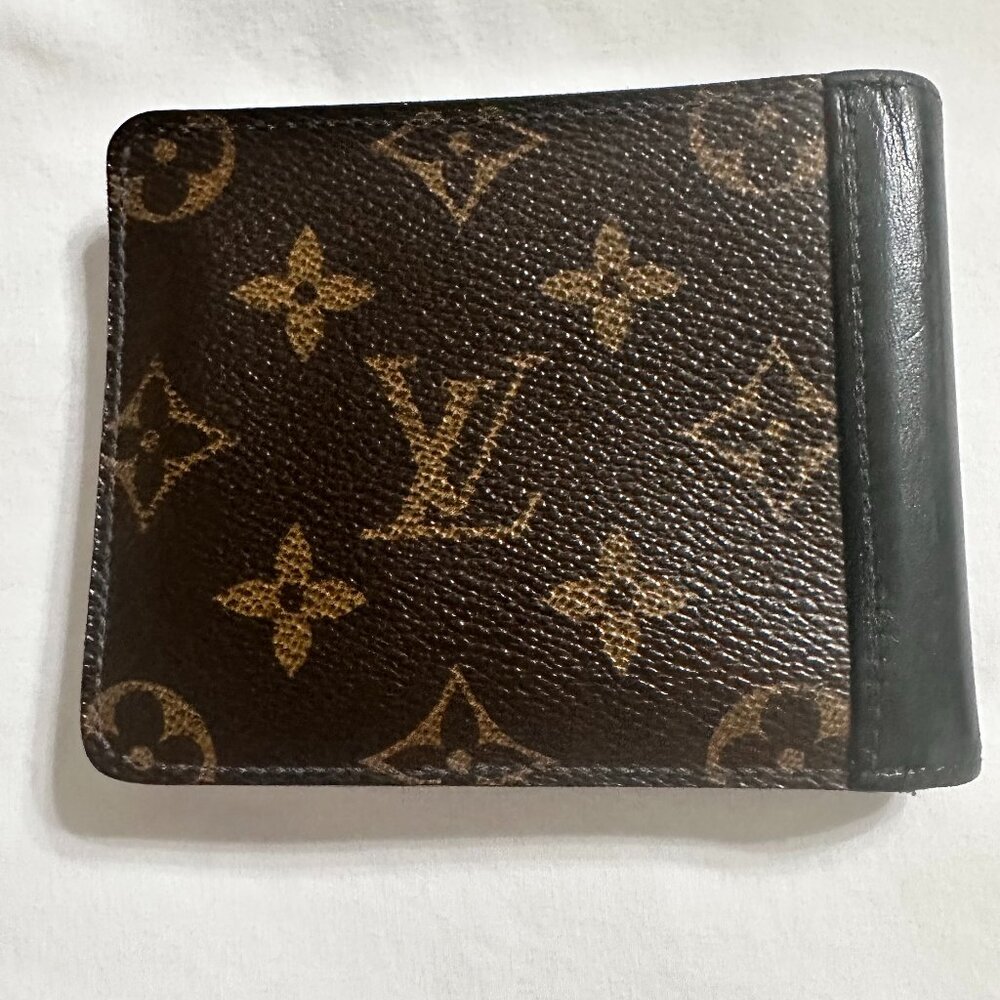 Authentic Louis Vuitton Monogram Macassar Multiple Wallet - C12142 - Picture 2 of 7